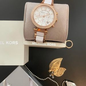❤️ Michael Kors watch (Women’s) ⏱